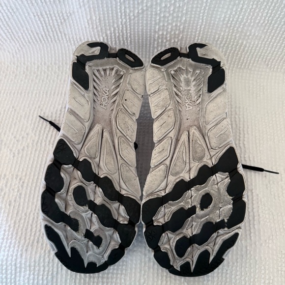 Hoka Rincon 3 Running Shoes Black White Lightweight Men’s 10.5 B - Picture 4 of 10